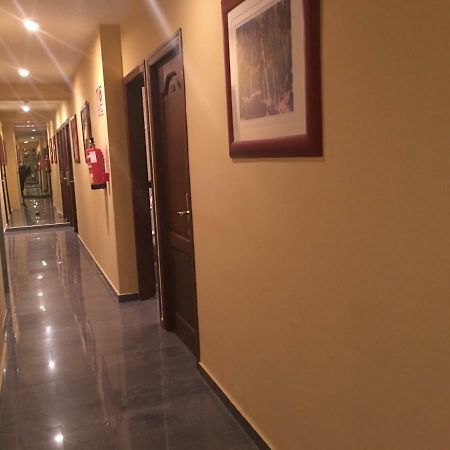 Hostal Penajara Marbella Exterior foto
