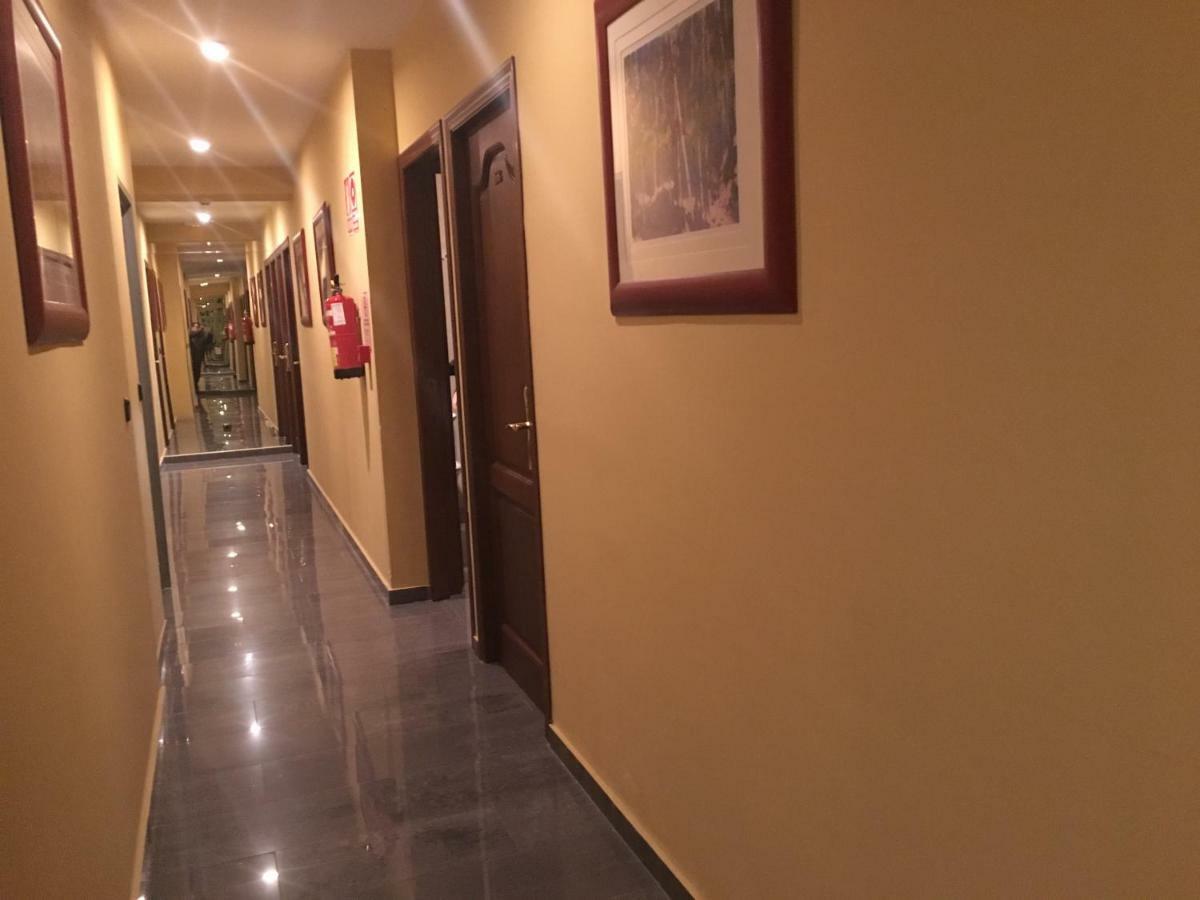 Hostal Penajara Marbella Exterior foto